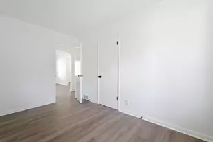 412 Vail St, Michigan City, IN 46360 - Photo 11