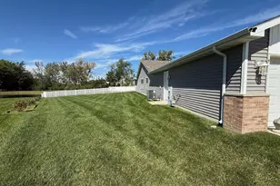 8438 Madison St, Merrillville, IN 46410 - Photo 3
