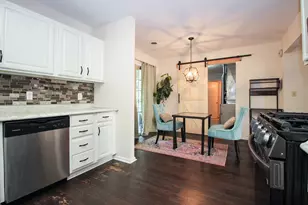 417 Hickory St NW, Demotte, IN 46310 - Photo 7