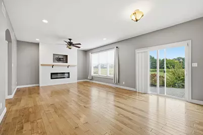 11126 N 1000 W, Demotte, IN 46310 - Photo 7
