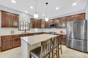 211 Trailcreek Dr, Chesterton, IN 46304 - Photo 7