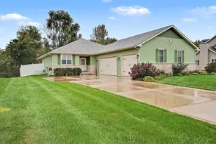 726 Cinnamon Teal Ct, Hobart, IN 46342 - Photo 1