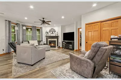 726 Cinnamon Teal Court, Hobart, IN 46342 - Photo 7