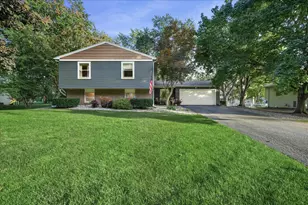 106 Fordwick Ln, Valparaiso, IN 46383 - Photo 3