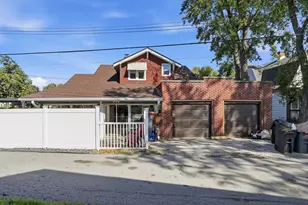 503 E Joliet St, Crown Point, IN 46307 - Photo 3