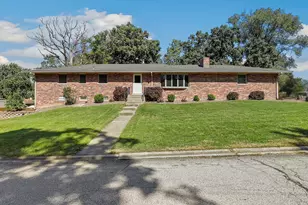 402 Iroquois St, Schererville, IN 46375 - Photo 1