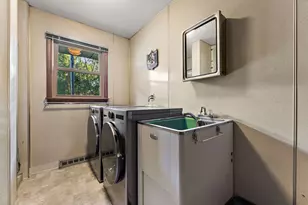 215 N Linda St, Hobart, IN 46342 - Photo 13