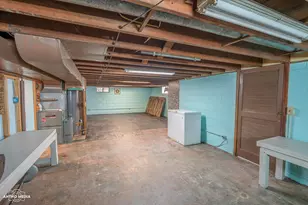 2350 Newton St, Lake Station, IN 46405 - Photo 15