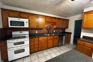 4022 Cleveland Ave, Michigan City, IN 46360 - Photo 3