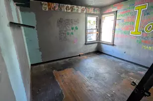 3021 Clay St, Lake Station, IN 46405 - Photo 5