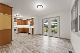 1413 W 985 N, Lake Village, IN 46349 - Photo 7