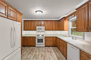 1413 W 985 N, Lake Village, IN 46349 - Photo 9