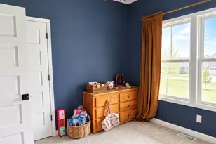 530 Scenic View Ave, Valparaiso, IN 46385 - Photo 27