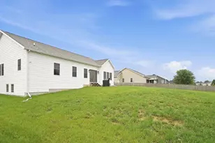 530 Scenic View Ave, Valparaiso, IN 46385 - Photo 41