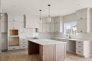 9400 Iris Dr, Saint John, IN 46373 - Photo 13
