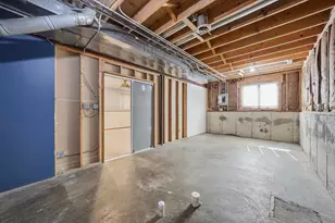 613 N Forest Ave, Griffith, IN 46319 - Photo 17