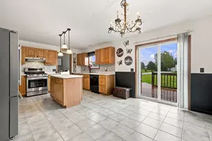89 W 1100 N, Wheatfield, IN 46392 - Photo 7
