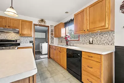 89 W 1100 N, Wheatfield, IN 46392 - Photo 11