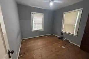 808 N 3rd St, Kentland, IN 47951 - Photo 5