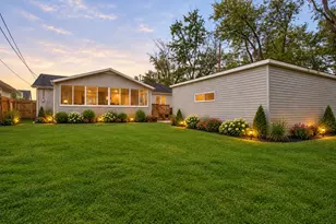 114 E Manor Dr, Griffith, IN 46319 - Photo 7