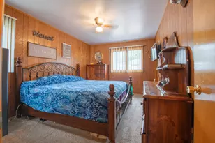 114 E Manor Dr, Griffith, IN 46319 - Photo 17