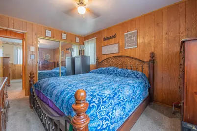 114 E Manor Drive, Griffith, IN 46319 - Photo 15