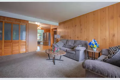 114 E Manor Drive, Griffith, IN 46319 - Photo 9