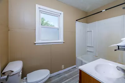 124 W School Street, Wolcott, IN 47995 - Photo 21