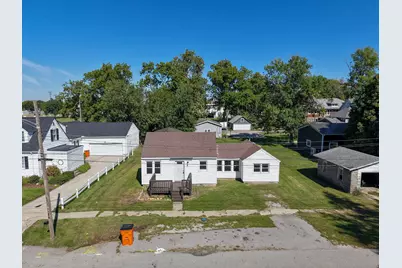 124 W School Street, Wolcott, IN 47995 - Photo 11