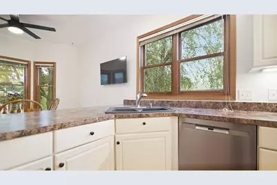 5011 Waters Edge Drive, Valparaiso, IN 46383 - Photo 7