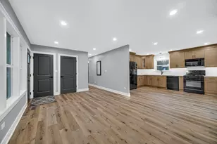 205 Randle St, Valparaiso, IN 46383 - Photo 9