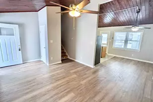 934 N Oakwood Ave, Griffith, IN 46319 - Photo 3