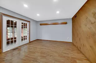 2060 Jackson St, Portage, IN 46368 - Photo 15