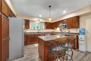 1856 S River Dr, Munster, IN 46321 - Photo 9