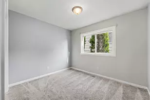 7432 Beech Ave, Hammond, IN 46324 - Photo 13