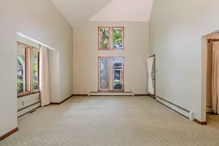 3104 Churchview Dr, Valparaiso, IN 46383 - Photo 5