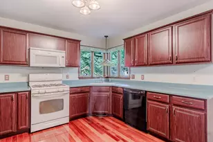 3104 Churchview Dr, Valparaiso, IN 46383 - Photo 11