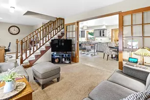 419 N True St, Griffith, IN 46319 - Photo 5