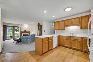 9243 Waymond Ave, Highland, IN 46322 - Photo 7