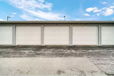 9243 Waymond Avenue, Highland, IN 46322 - Photo 23