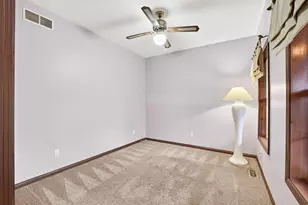 1168 Capitol Dr, Hobart, IN 46342 - Photo 7