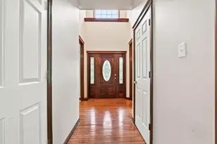 1168 Capitol Dr, Hobart, IN 46342 - Photo 5