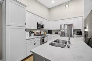 1500 Waverly Rd, Westchester Township, IN 46304 - Photo 9