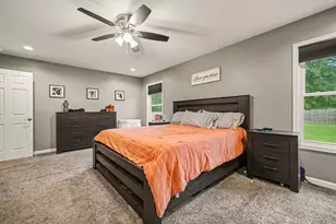 3223 Smithfield Ln, La Porte, IN 46350 - Photo 9