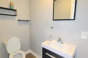 8538 Montfort Dr, Saint John, IN 46373 - Photo 7