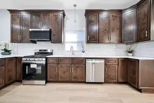 1562 McKinley St, Gary, IN 46404 - Photo 7