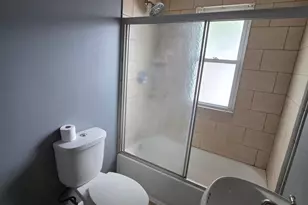 6620 W 25th Ave, Gary, IN 46406 - Photo 11