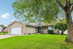 12701 Goldenrod Pl, Saint John, IN 46373 - Photo 3