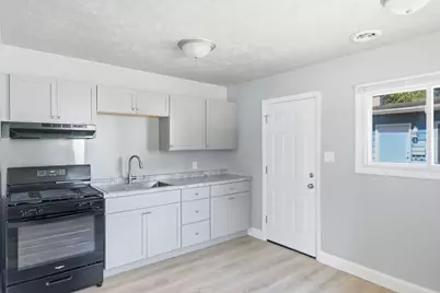 214 Pleasant Avenue, Michigan City, IN 46360 - Photo 5