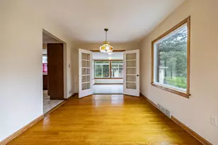 8336 Schreiber Dr, Munster, IN 46321 - Photo 11